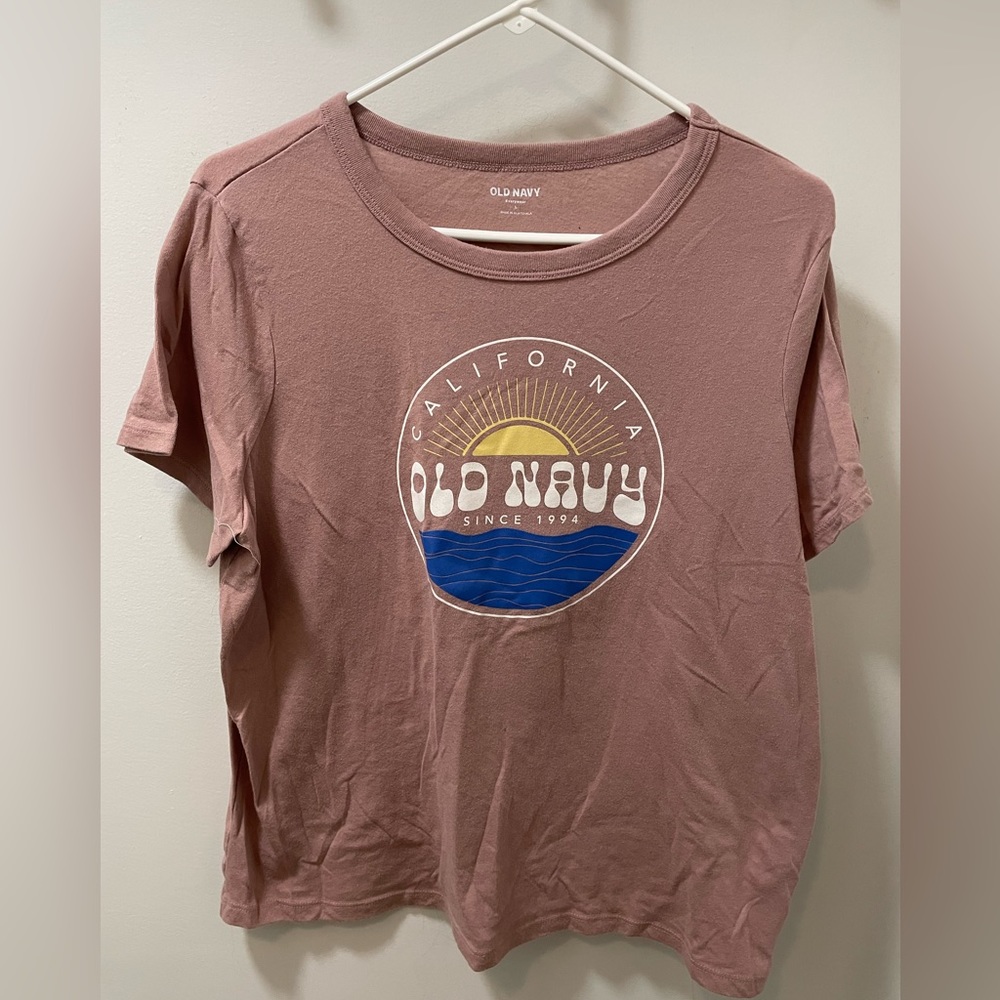 🔴4/$15 BUNDLE ONLY🔴 Old Navy Tee